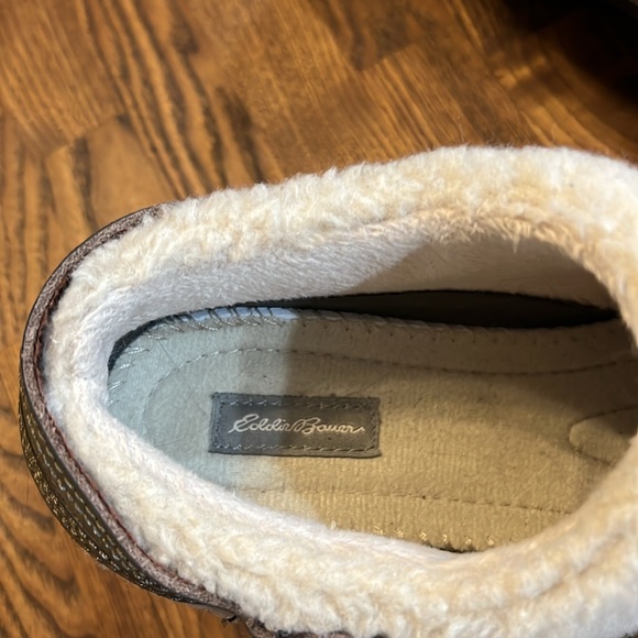 Women’s Eddie Bauer clogs - Picture 5 of 7